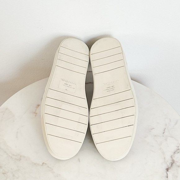 NEW Vince Blair Quilted Slip On Sneaker Cobblestone Size 8.5 - Picture 7 of 7